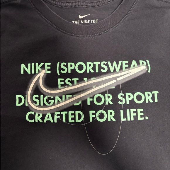 Nike Men's Black T-Shirt (medium) - Picture 2 of 8